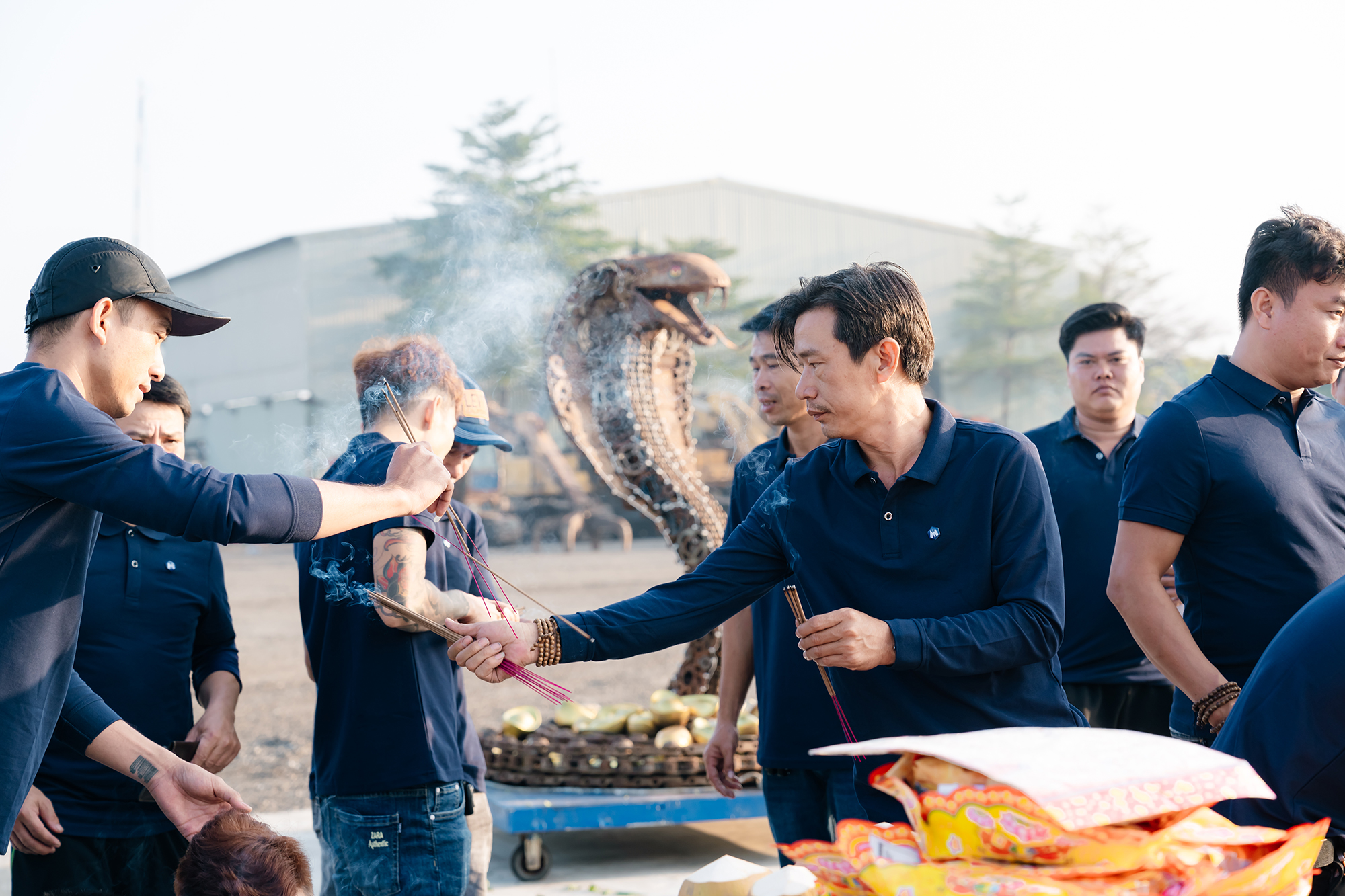 CBNV phế liệu HHG cúng khai trương đầu năm