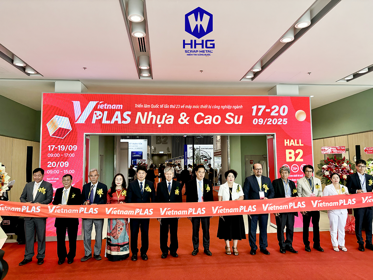 Phế liệu Huy Hoàng Gia gặp gỡ đối tác quốc tế tại VIETNAM PLAS 2025